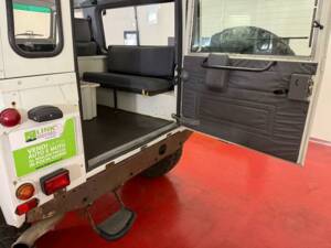 Afbeelding 14/27 van Land Rover Defender 90 Td5 (2000)