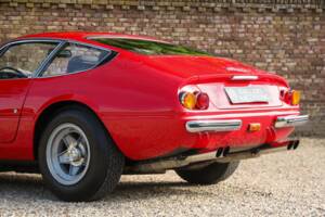 Afbeelding 37/50 van Ferrari 365 GTB/4 Daytona (1973)