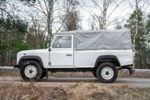 Bild 2/98 von Land Rover Defender 110 Td5 (1999)