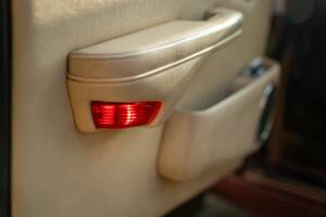 Bild 39/50 von Daimler Double Six (1988)