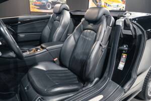 Image 28/31 of Mercedes-Benz SL 55 AMG (2003)