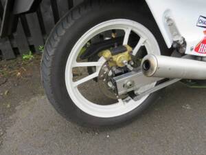 Image 34/43 de Suzuki RG 500 (1987)