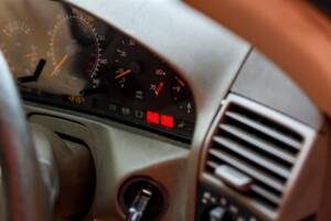 Image 10/44 de Mercedes-Benz SL 320 (1996)
