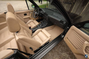 Bild 16/83 von BMW 325i (1990)