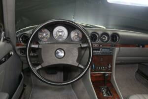 Image 13/30 of Mercedes-Benz 300 SL (1986)