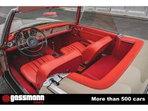 Image 8/12 of Mercedes-Benz 230 SL (1966)