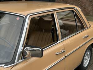 Imagen 63/81 de Mercedes-Benz 240 D 3,0 (1976)