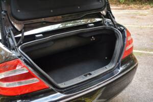 Image 45/46 de Mercedes-Benz CLK 500 (2004)