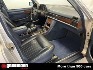 Bild 13/15 von Mercedes-Benz 380 SEL (1982)