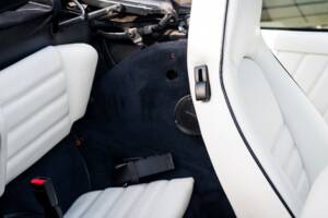 Bild 39/60 von Porsche 911 Carrera 3.2 (1987)