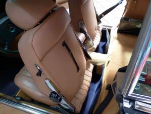 Immagine 24/52 di Mercedes-Benz 500 SL (1986)