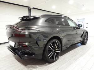 Image 4/15 of Aston Martin DBX707 (2022)
