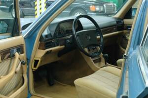 Bild 47/50 von Mercedes-Benz 280 SE (1983)