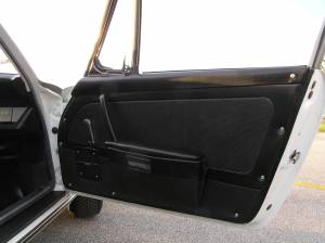 Immagine 21/37 di Porsche 911 2.0 T (1968)