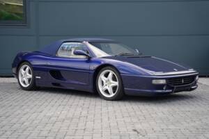 Image 33/50 de Ferrari F 355 Spider (1998)