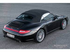 Image 8/37 of Porsche 911 Carrera 4S (2009)
