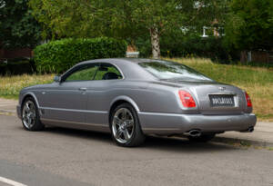Image 4/27 of Bentley Brooklands (2008)