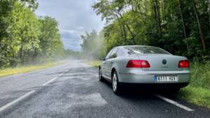 Bild 23/23 von Volkswagen Phaeton V10 TDI (2003)