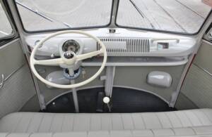 Bild 13/34 von Volkswagen T1 Samba 1.2 (1961)