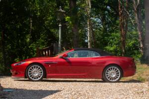 Image 16/50 of Aston Martin DB 9 Volante (2006)