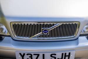 Image 23/48 of Volvo C70 2.0 T (2001)