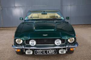 Image 2/20 of Aston Martin V8 (1981)