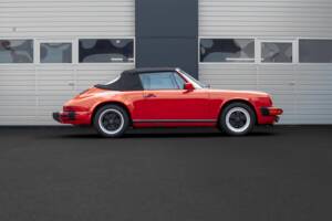 Image 3/29 of Porsche 911 Carrera 3.2 (1989)