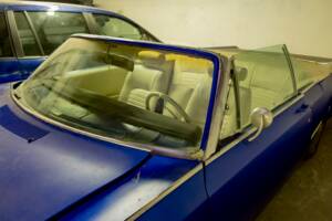 Image 22/50 of Chrysler 300 L (1970)