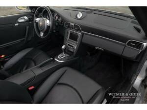 Bild 8/18 von Porsche 911 Carrera S (2005)