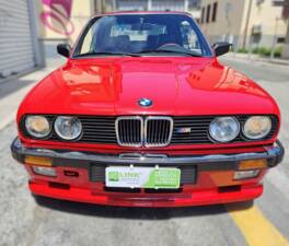 Immagine 42/50 di BMW 320i (1989)