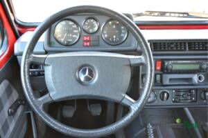 Bild 31/50 von Mercedes-Benz 200 GE (kurz) (1987)
