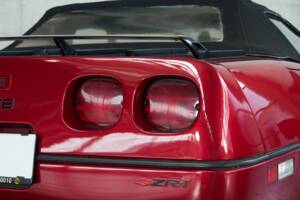 Imagen 37/50 de Chevrolet Corvette Convertible (1990)