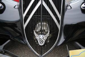 Immagine 27/45 di Citroën Traction Avant 11 BL (1952)
