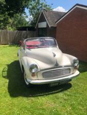 Image 8/11 of Morris Minor 1000 (1970)