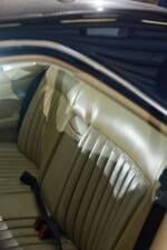 Bild 26/43 von Mercedes-Benz 380 SE (1984)