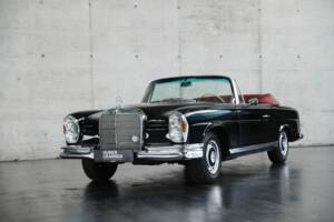 Image 12/50 of Mercedes-Benz 220 SE b (1962)
