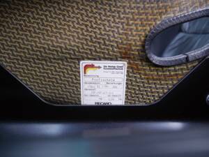 Image 30/37 de Porsche 968 (1991)