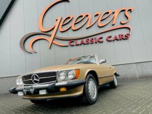 Image 1/36 de Mercedes-Benz 560 SL (1988)