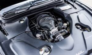 Bild 5/50 von Maserati GranTurismo 4.2 (2008)