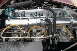 Image 29/50 de Aston Martin DB 5 Vantage (1965)
