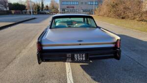 Image 3/18 of Lincoln Continental Sedan (1965)