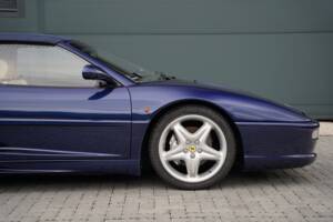 Image 24/50 de Ferrari F 355 Spider (1998)