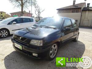 Image 3/10 de Renault Clio I 1.8 16V (1994)