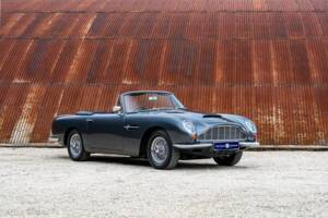 Image 1/31 of Aston Martin DB 6 Volante (1967)
