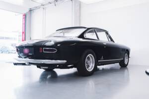 Image 34/100 of Ferrari 330 GT 2+2 (1965)