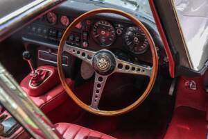 Imagen 8/30 de Jaguar E-Type (2+2) (1970)