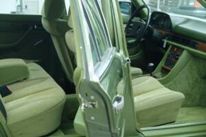 Bild 16/50 von Mercedes-Benz 500 SE (1982)