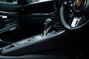 Bild 37/52 von Porsche 911 Turbo S (2017)