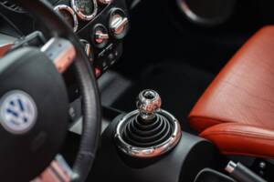 Image 38/48 of Volkswagen New Beetle RSI (2003)