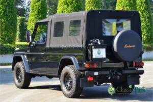 Immagine 11/49 di Mercedes-Benz 230 GE (lang) (1991)